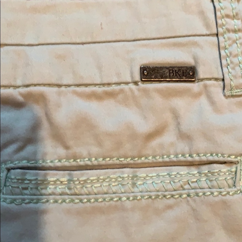 Shorts - Picture 2 of 8
